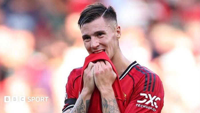 Benjamin Sesko: Man Utd striker ruled out until January with shin injury