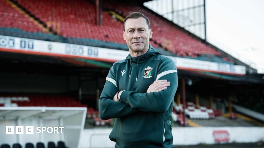 Duncan Ferguson: Can Glentoran cause an upset in Scotsman’s first game? Duncan Ferguson: Can Glentoran cause an upset in Scotsman’s first game?
