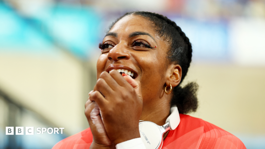 Para-cycling Track World Championships: Kadeena Cox sets new world record to win gold Para-cycling Track World Championships: Kadeena Cox sets new world record to win gold